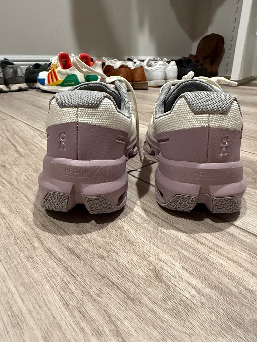 On Running Cloudventure Women's Trail Shoes in Ice Heron, 7.5 - Picture 5 of 7
